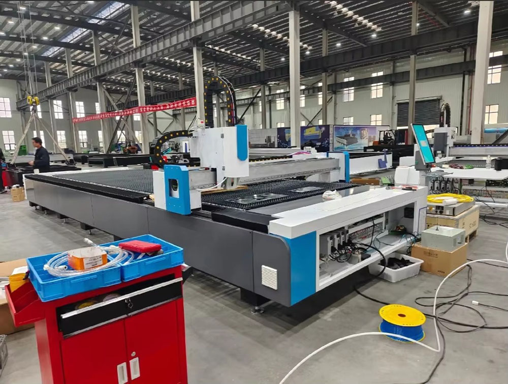 Industrial 3000W CNC Fiber Las - Metal Laser Cutter Head recension och pris